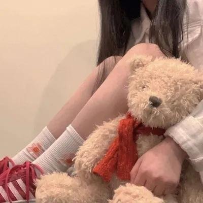 菲比梦游奇境